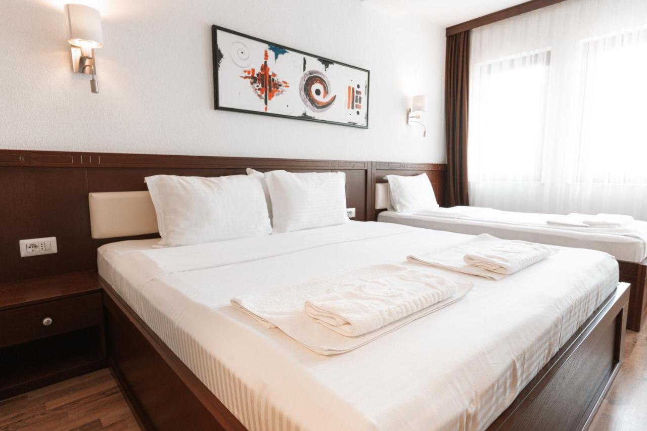 Hotel Centrum Prizren Exterior photo