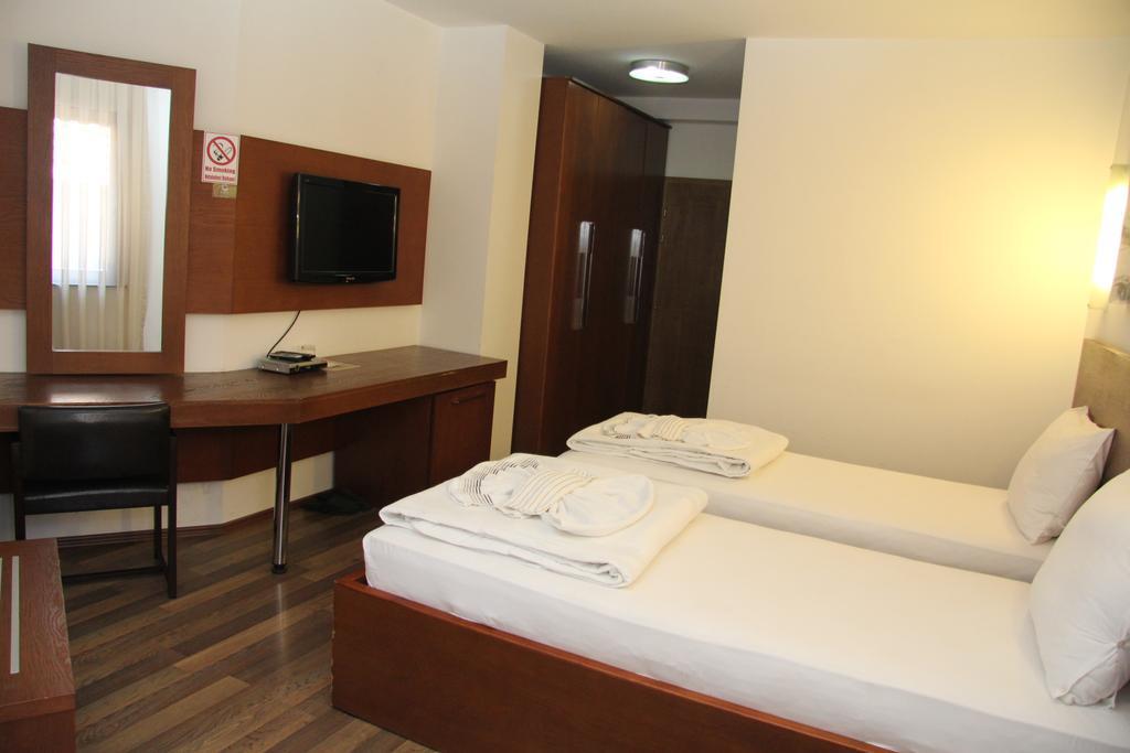 Hotel Centrum Prizren Room photo